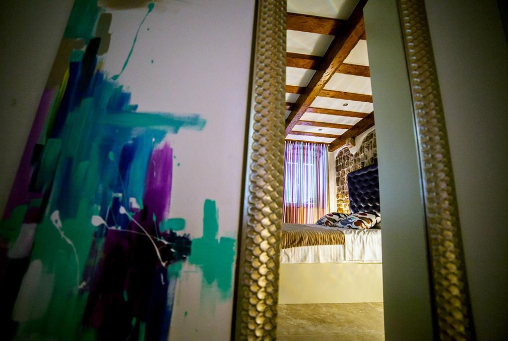 Apartment Genius Loci Split Room photo